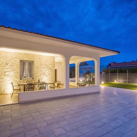 Villa Etoile - Charme & Relax With Pool Avola Exterior photo